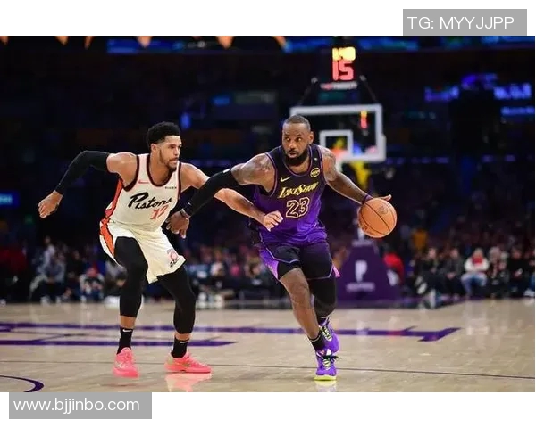 湖人对阵活塞的精彩对决分析及赛后精彩瞬间回顾